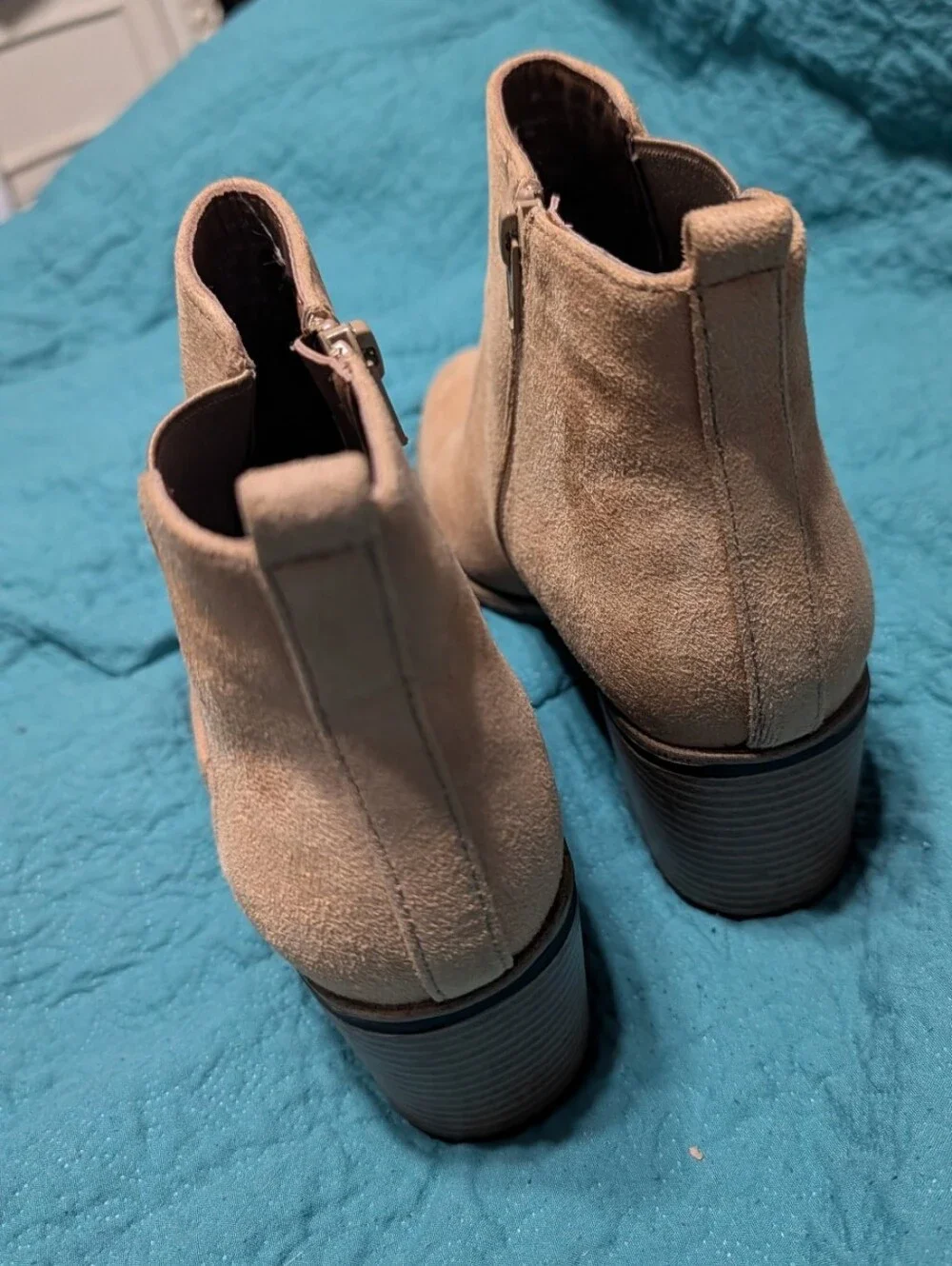 White Mountain soft taupe